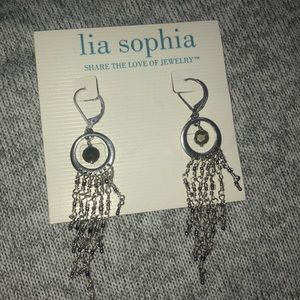 Lia Sophia dangling earrings NIB never worn!